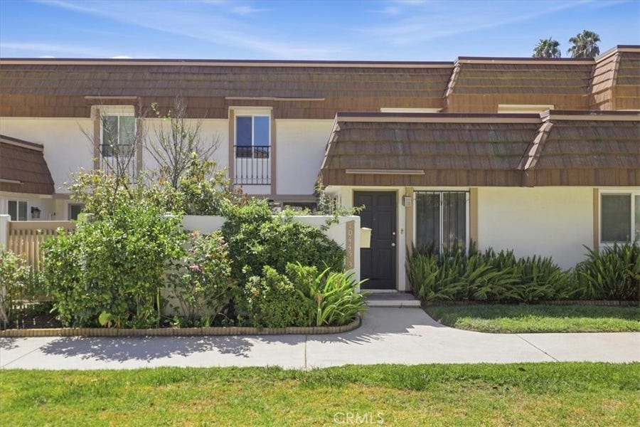 Property photo for 10445 Larwin unit 3, #3, Chatsworth, CA