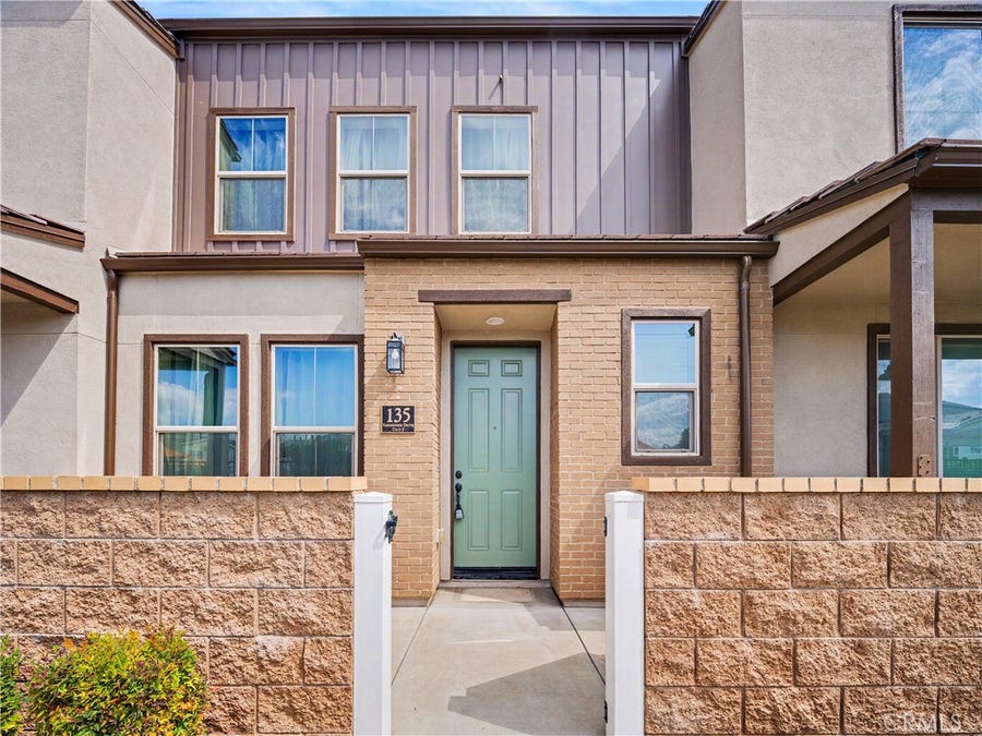 Property photo for 135 Farmhouse Drive, #3, Simi Valley, CA