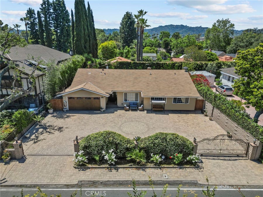 Property photo for 10544 Camarillo Street, Toluca Lake, CA