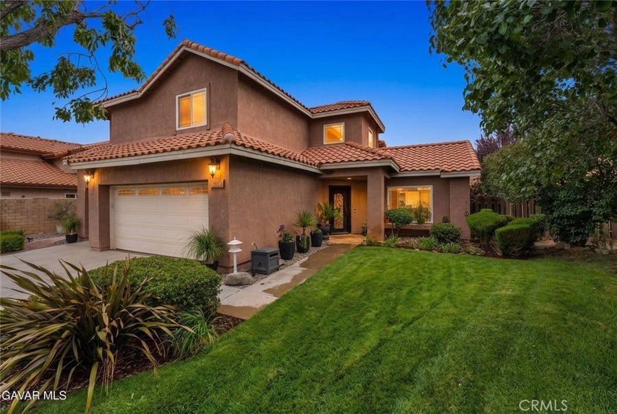 Property photo for 360 Pagosa Court, Palmdale, CA