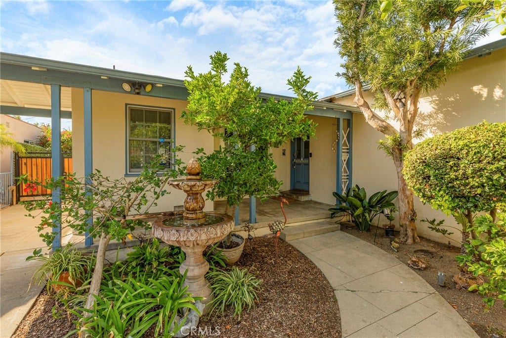 1733 S Corning, Los Angeles, CA 90035