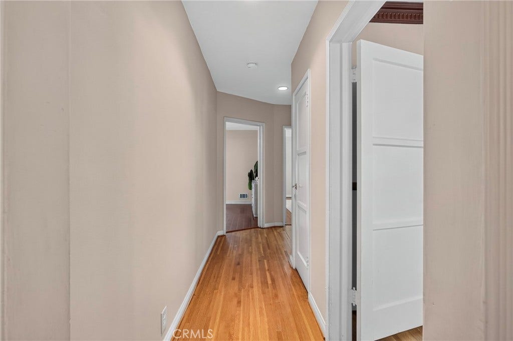 1733 S Corning, Los Angeles, CA 90035