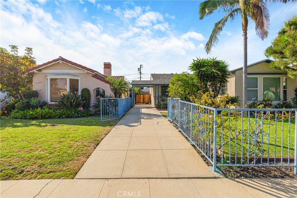1733 S Corning, Los Angeles, CA 90035