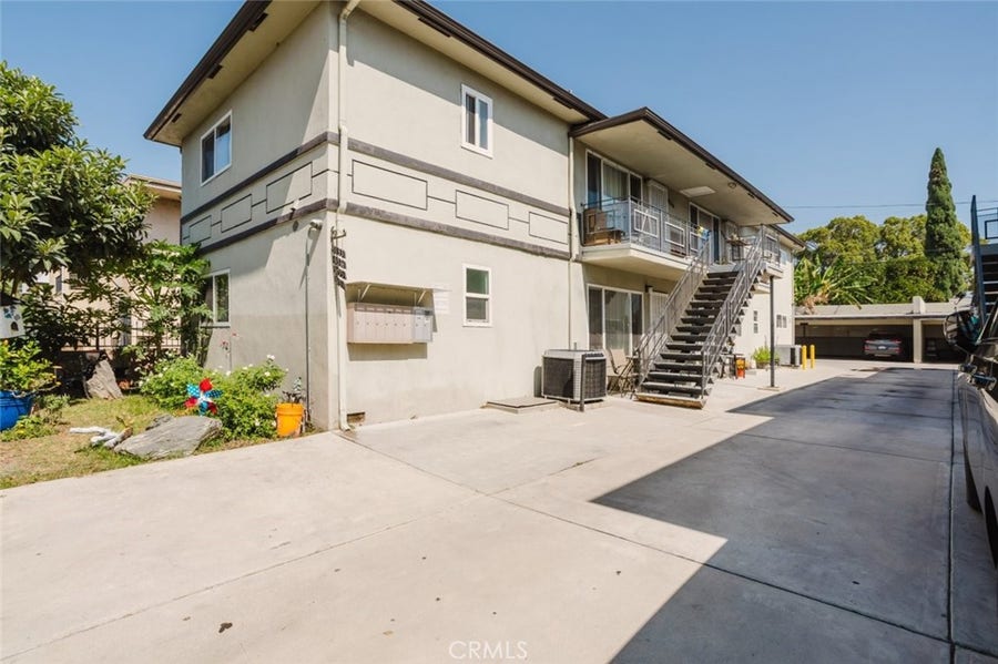 Property photo for 3131 Perlita, Los Angeles, CA