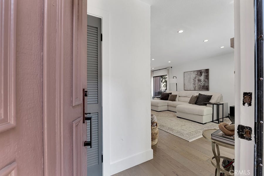 Property photo for 21931 Burbank Boulevard, #25, Woodland Hills, CA