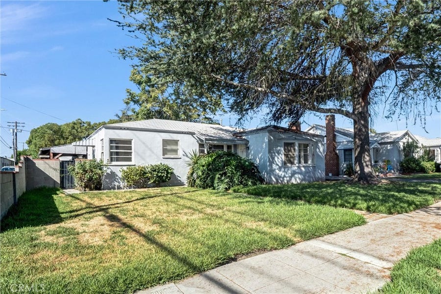 Property photo for 411 N Glenwood Place, Burbank, CA