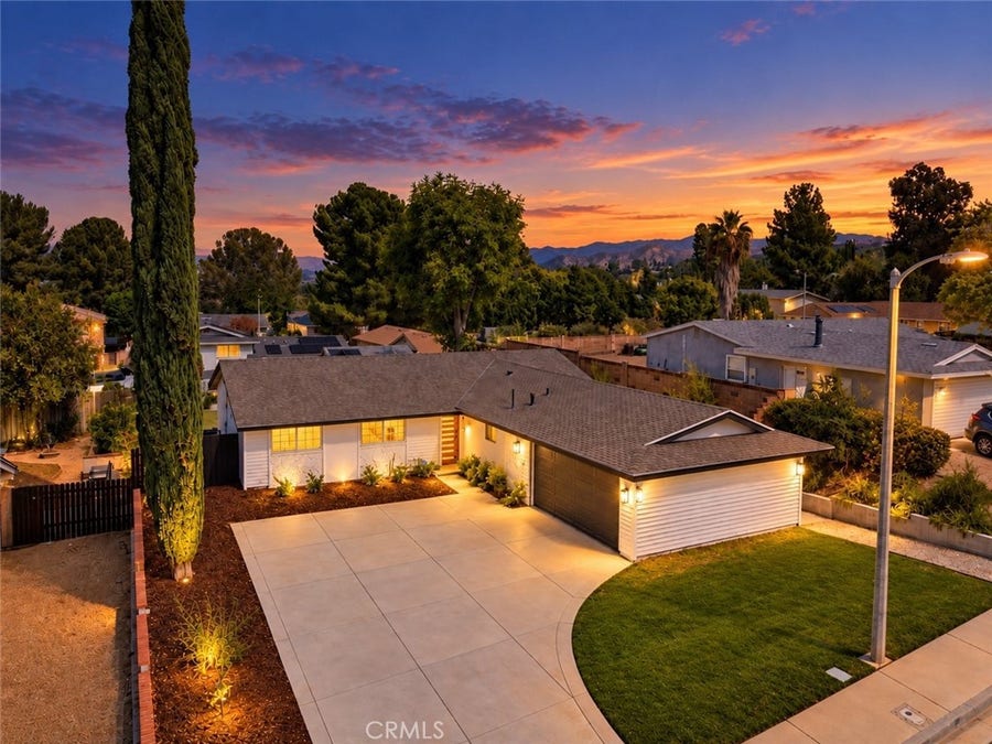 Property photo for 26410 Gimlet, Newhall, CA