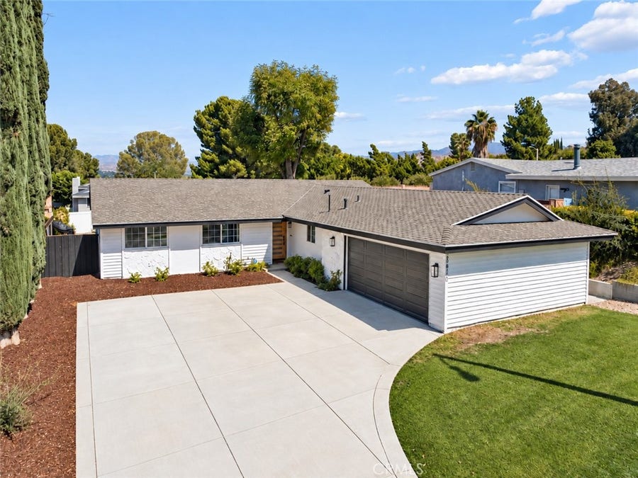 Property photo for 26410 Gimlet, Newhall, CA