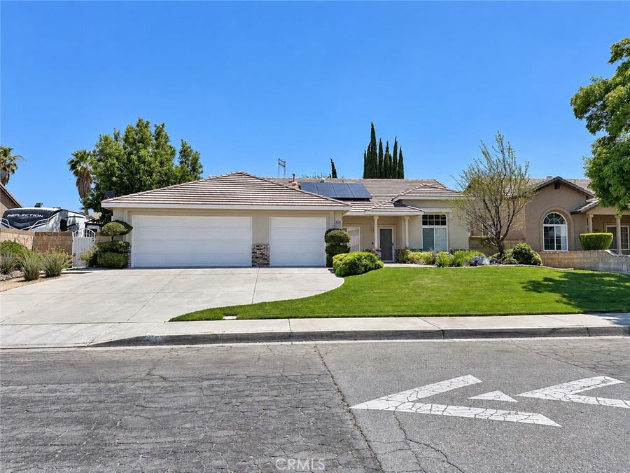 Property photo for 6126 W Avenue L12, Lancaster, CA