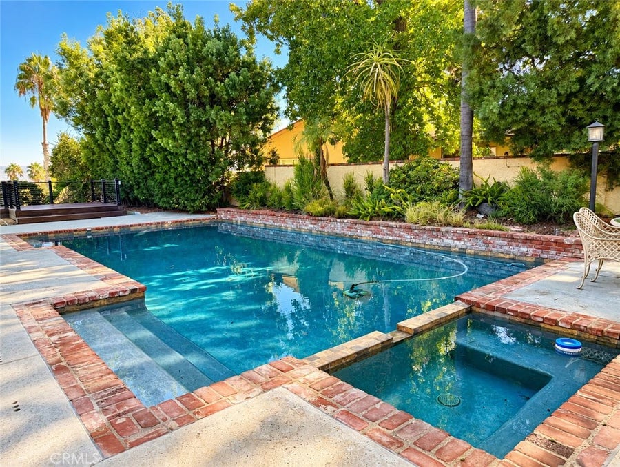 Property photo for 23421 Aetna, Woodland Hills, CA