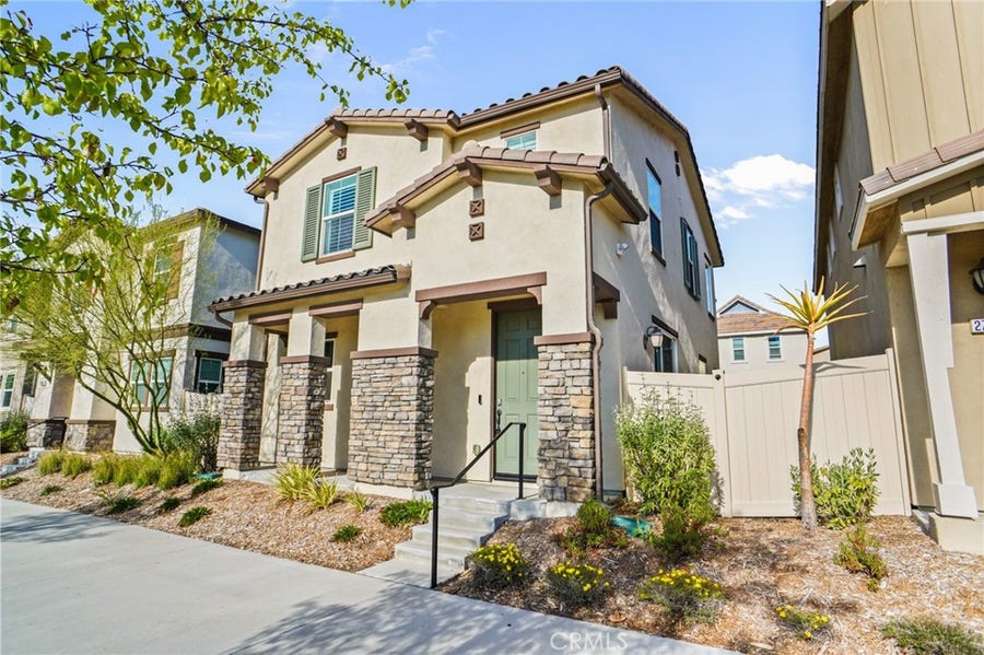 Property photo for 27605 Sawtooth, Canyon Country, CA