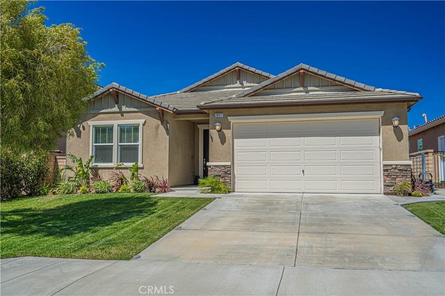 Property photo for 20311 Amorette Ct, Saugus, CA