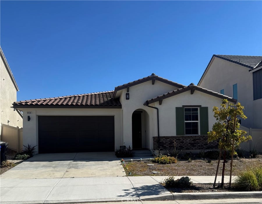 Property photo for 18134 Outlook Way, Saugus, CA