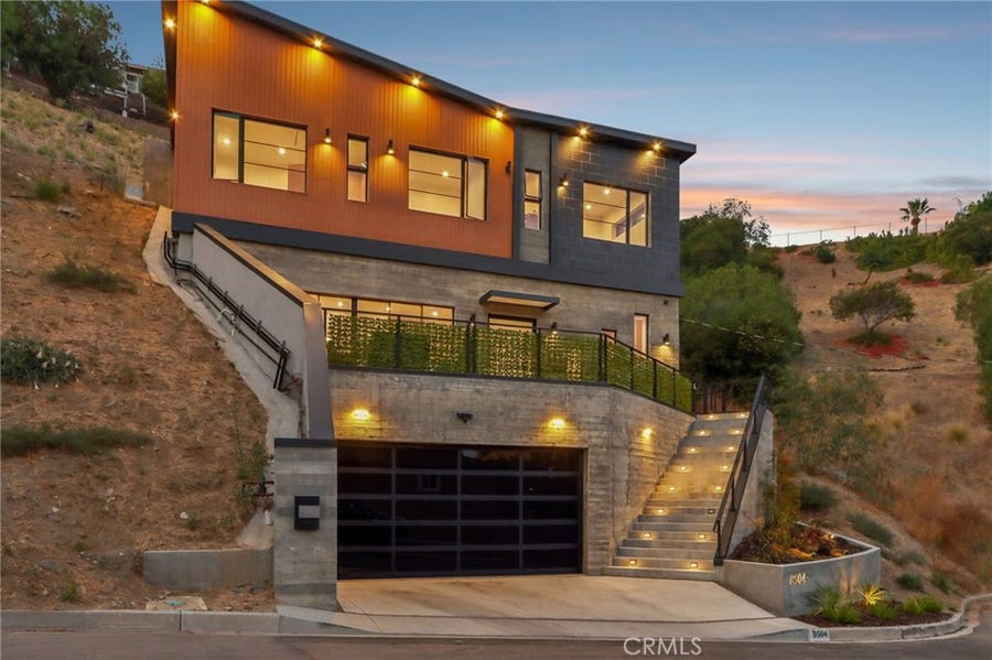 Property photo for 8504 Outland View Drive, Sun Valley, CA