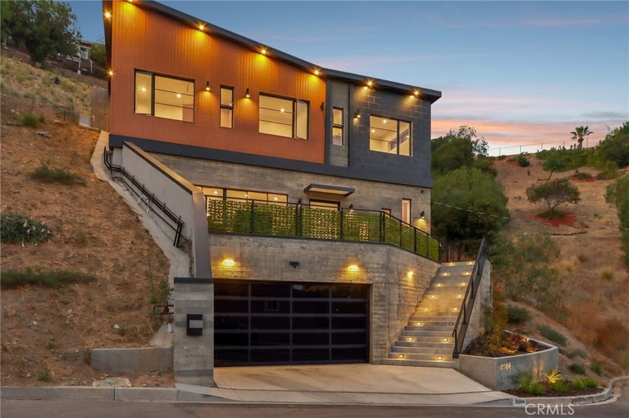 Property photo for 8504 Outland View Drive, Sun Valley, CA