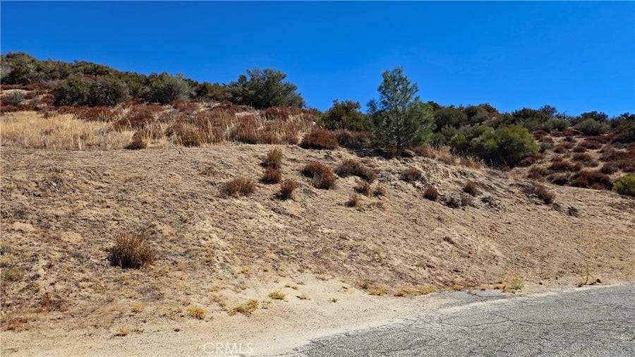 Property photo for 0 Sunnydale Dr vicinity Peekaboo, Lake Elizabeth, CA