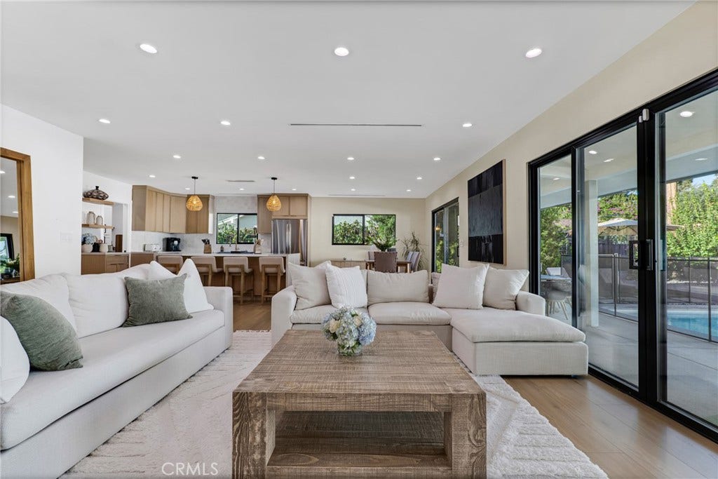5722 Le Sage Avenue, Woodland Hills, CA 91367