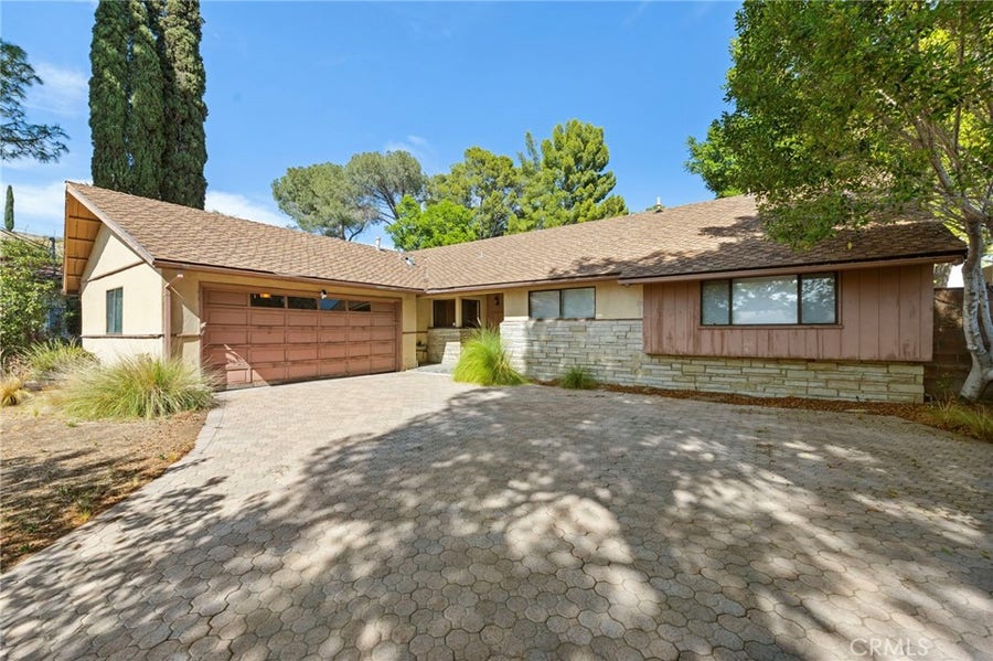 Property photo for 12324 Woodley, Granada Hills, CA