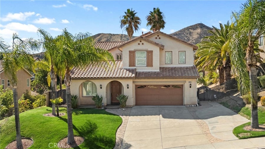 Property photo for 28345 Falcon Crest Drive, Canyon Country, CA