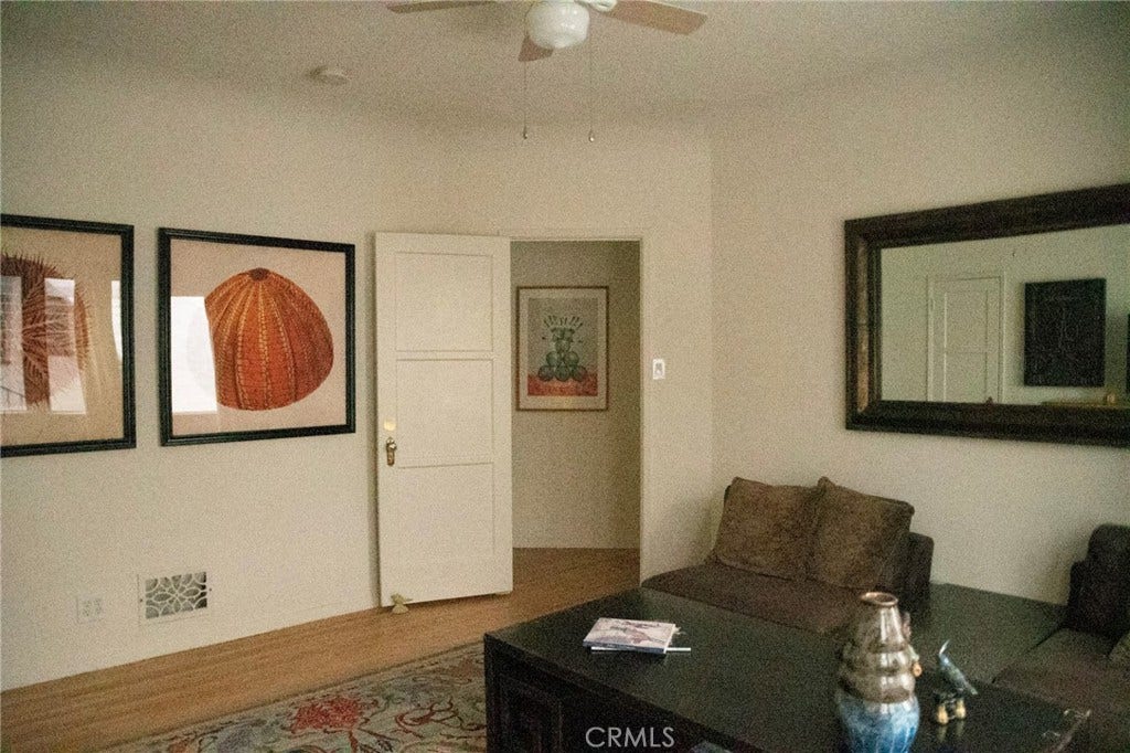 1054 S Corning, Los Angeles, CA 90035 1054 S Corning, Los Angeles, CA 90035