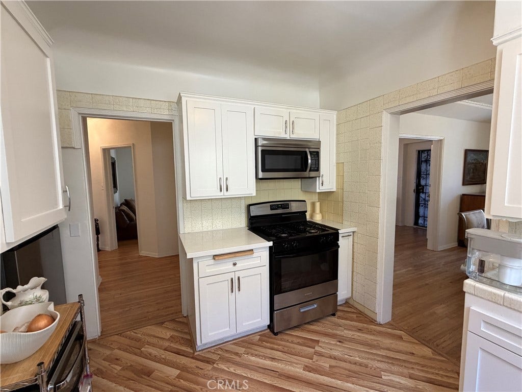 1054 S Corning, Los Angeles, CA 90035 1054 S Corning, Los Angeles, CA 90035