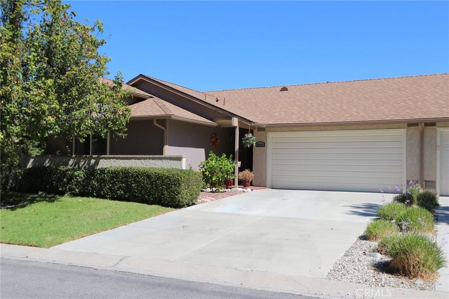 Property photo for 20046 Avenue Of The Oaks, Newhall, CA