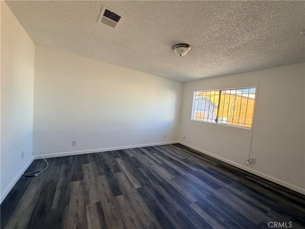 1223 W 69th, Los Angeles, CA 90044