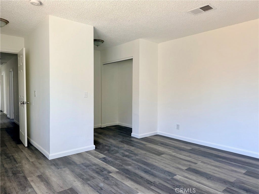 1223 W 69th, Los Angeles, CA 90044