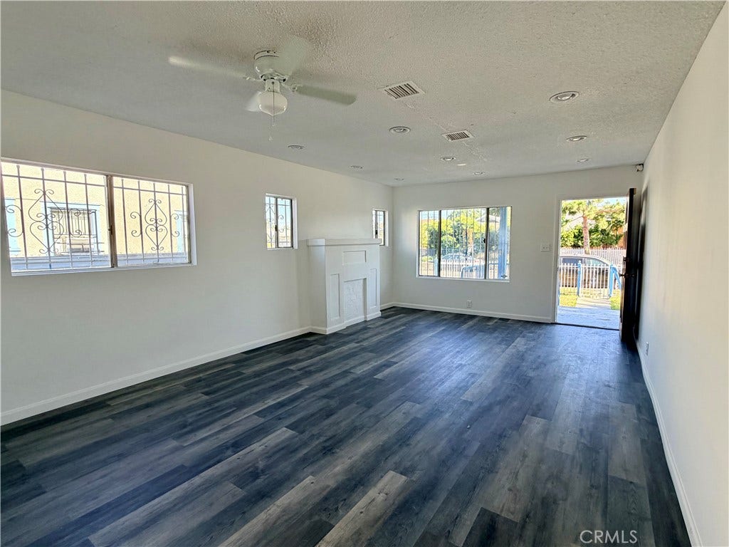 1223 W 69th, Los Angeles, CA 90044