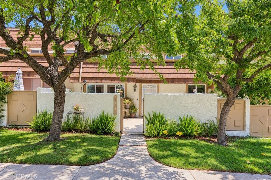 Property photo for 10161 Larwin Avenue, #3, Chatsworth, CA