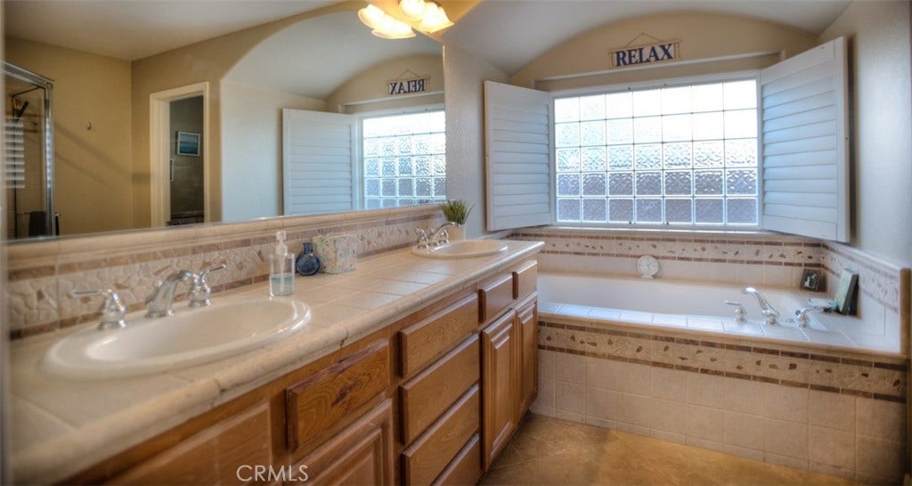 5331 Max Godde, Palmdale, CA 93551 5331 Max Godde, Palmdale, CA 93551