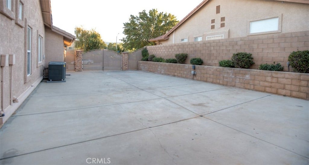 5331 Max Godde, Palmdale, CA 93551 5331 Max Godde, Palmdale, CA 93551