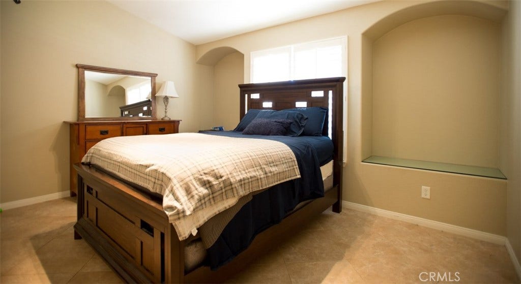 5331 Max Godde, Palmdale, CA 93551 5331 Max Godde, Palmdale, CA 93551