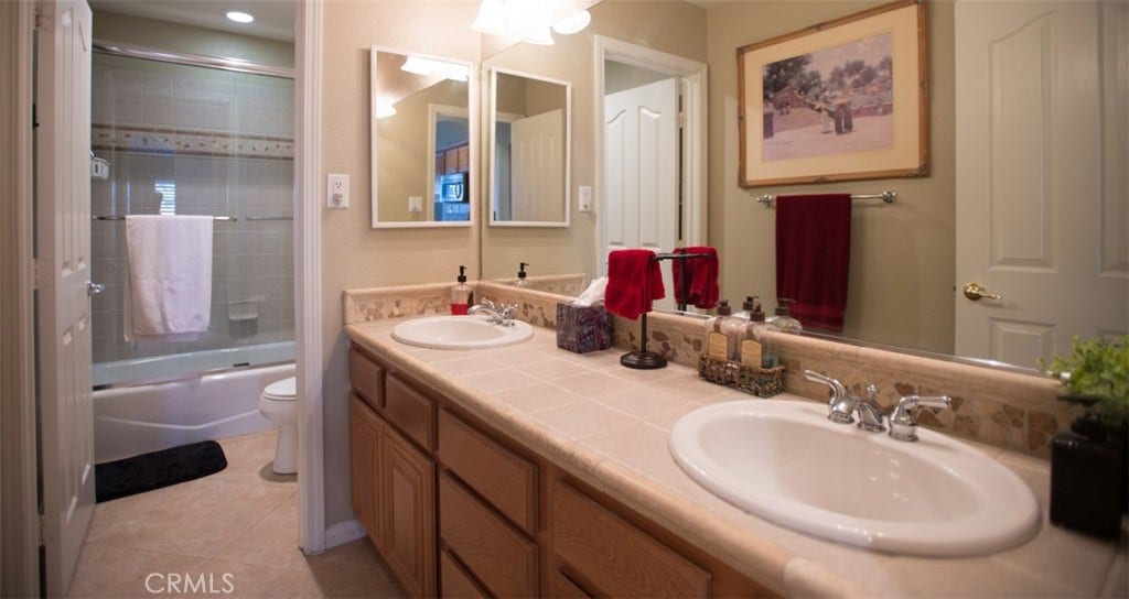 5331 Max Godde, Palmdale, CA 93551 5331 Max Godde, Palmdale, CA 93551