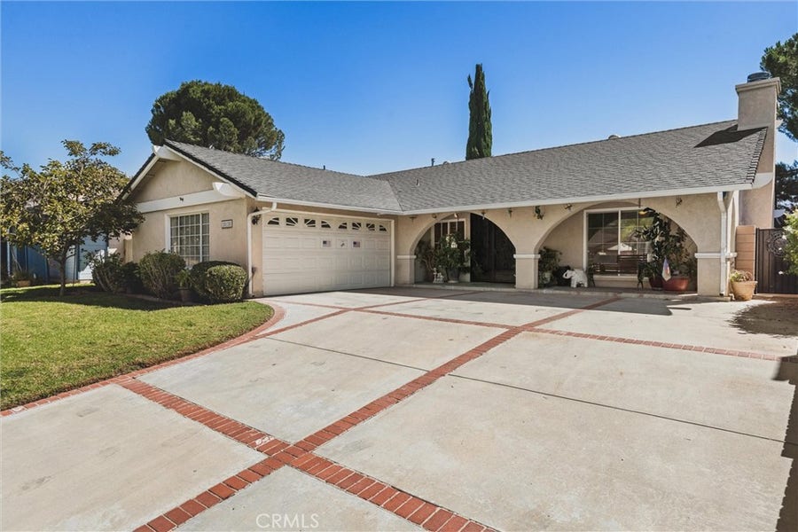 Property photo for 28128 Winterdale Drive, Canyon Country, CA
