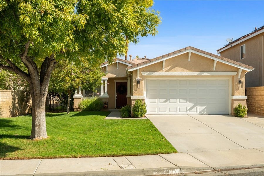 Property photo for 28215 Somerset Court, Castaic, CA