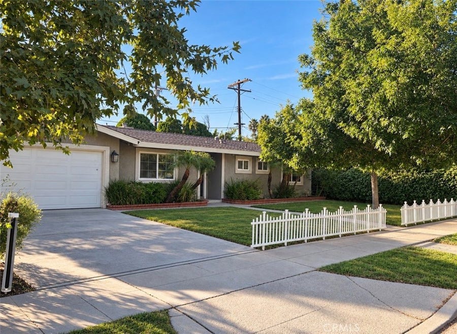 Property photo for 9753 Oso, Chatsworth, CA