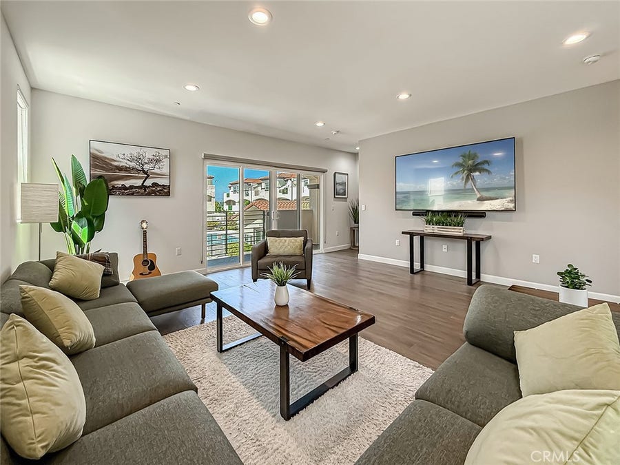 Property photo for 946 Warwick, Thousand Oaks, CA