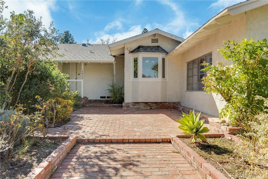 Property photo for 10423 Irondale Avenue, Chatsworth, CA