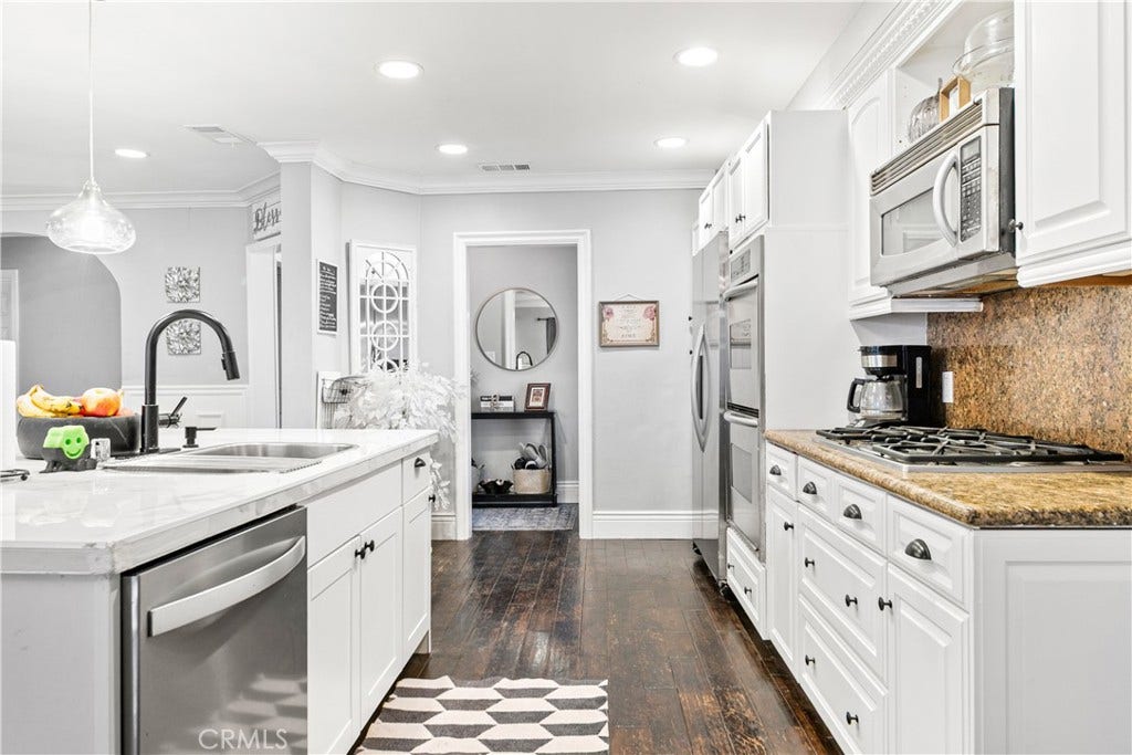 5420 Columbus Avenue, Sherman Oaks, CA 91411 5420 Columbus Avenue, Sherman Oaks, CA 91411