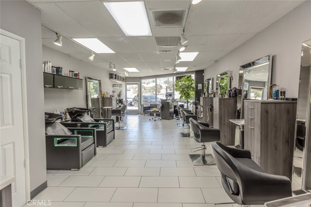 2805 N Glenoaks Boulevard, Burbank, CA 91504 2805 N Glenoaks Boulevard, Burbank, CA 91504