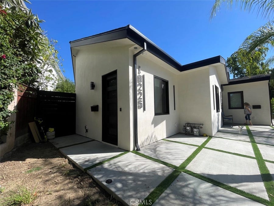 Property photo for 18223 Sugarman, Tarzana, CA