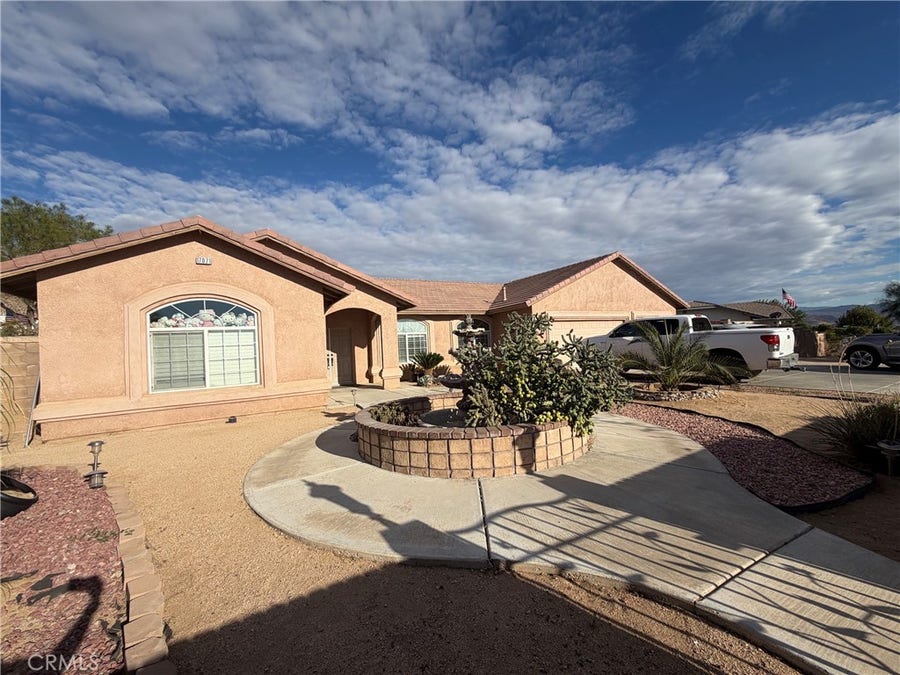 Property photo for 17071 Tokata Road, Apple Valley, CA