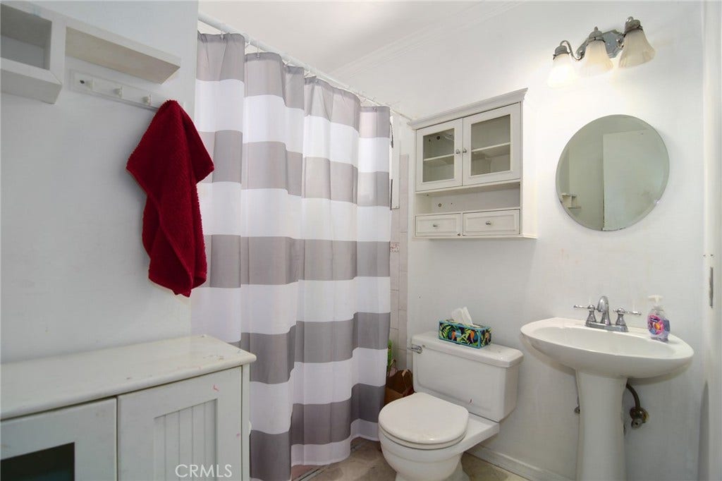 14913 Hubbard, Sylmar, CA 91342