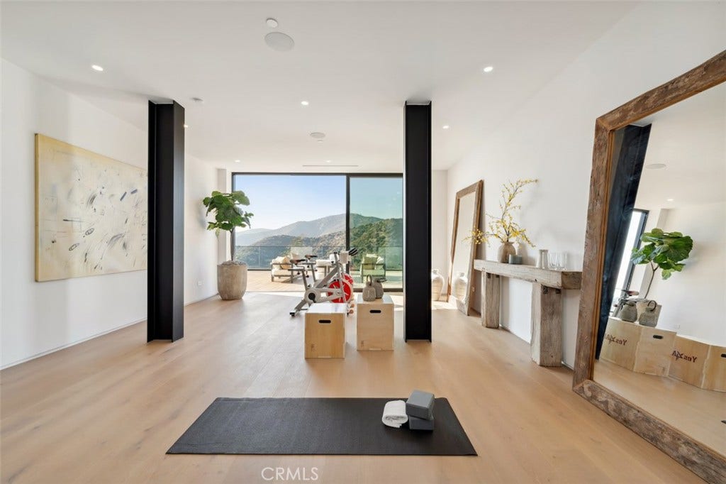 1149 Linda Flora Drive, Los Angeles, CA 90049 1149 Linda Flora Drive, Los Angeles, CA 90049