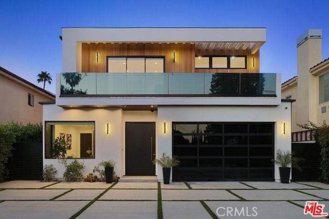 Property photo for 4952 Haskell Avenue, Encino, CA