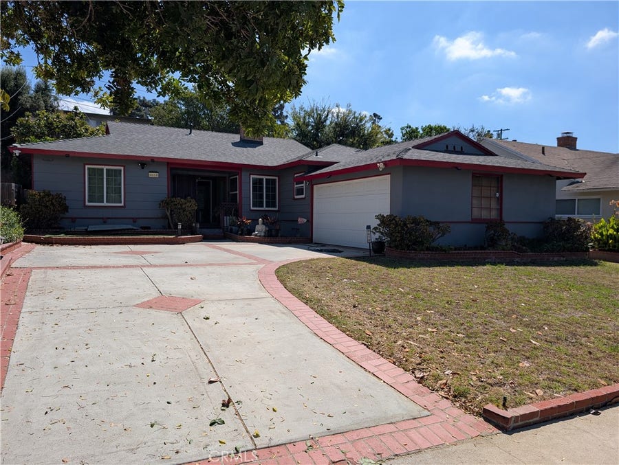 Property photo for 9618 S 10th Avenue, Inglewood, CA