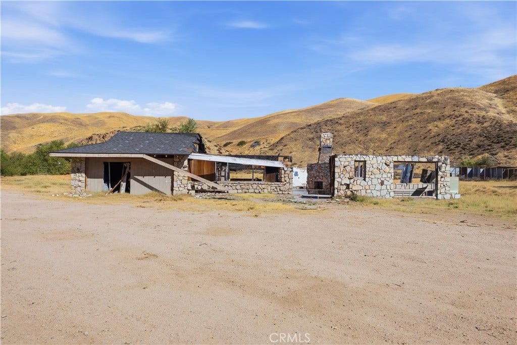 38101 Gorman Post Road, Los Angeles, CA 93243