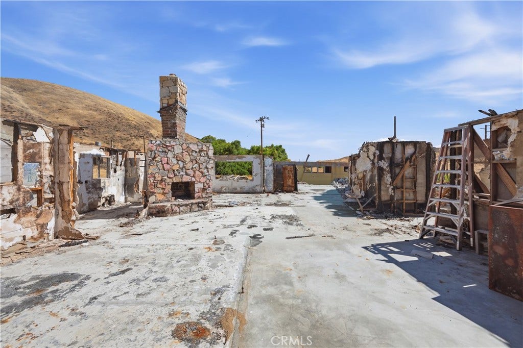 38101 Gorman Post Road, Los Angeles, CA 93243