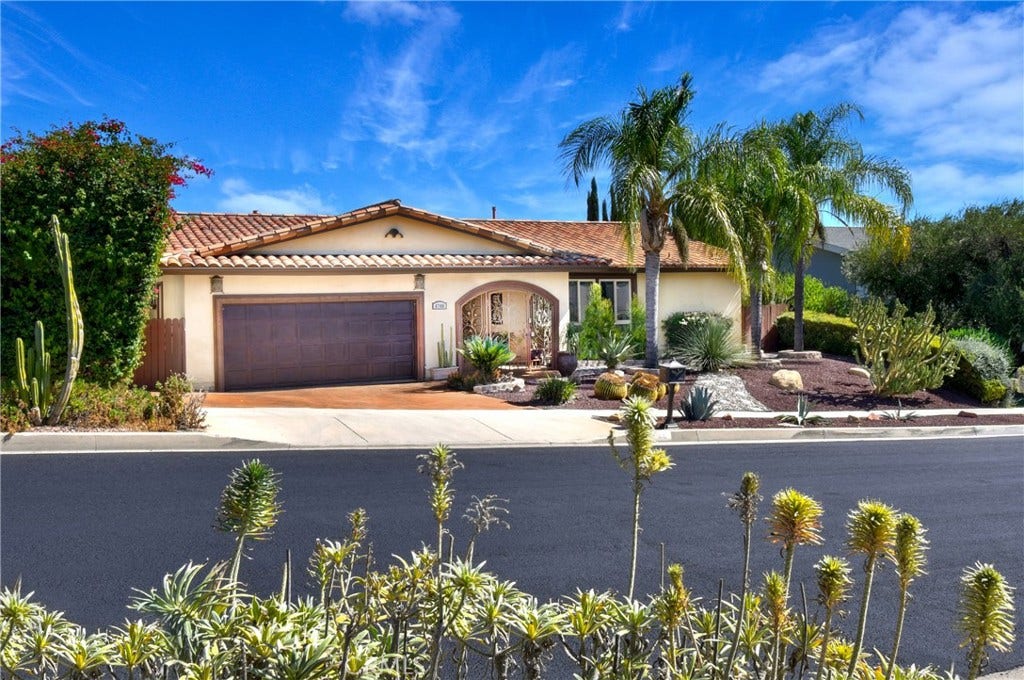 6700 Vickiview Drive, West Hills, CA 91307 6700 Vickiview Drive, West Hills, CA 91307
